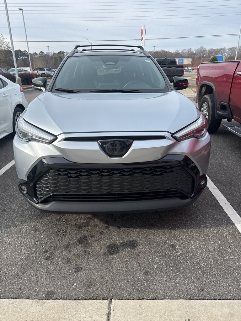 2024 Toyota Corolla Cross XSE's photo
