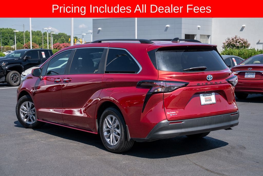 Used 2025 Toyota Sienna XLE Van Passenger Van