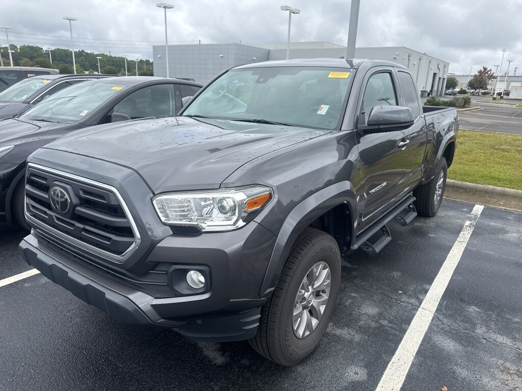 2019 Toyota Tacoma SR5 Access Cab photo 3