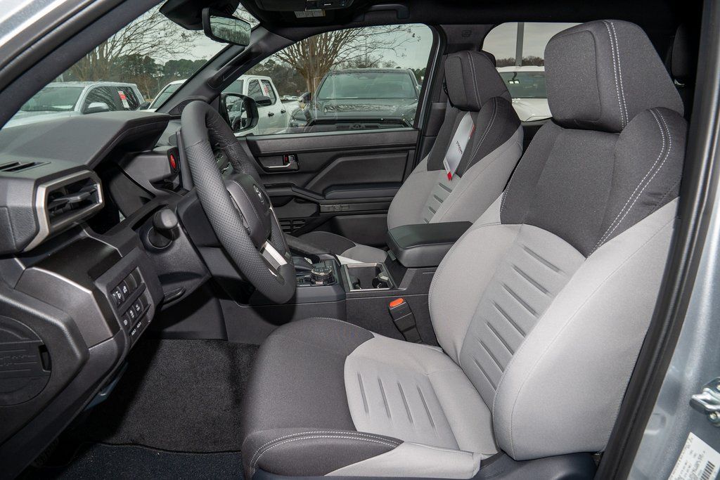 2025 Toyota Tacoma TRD Off Road - Photo 10