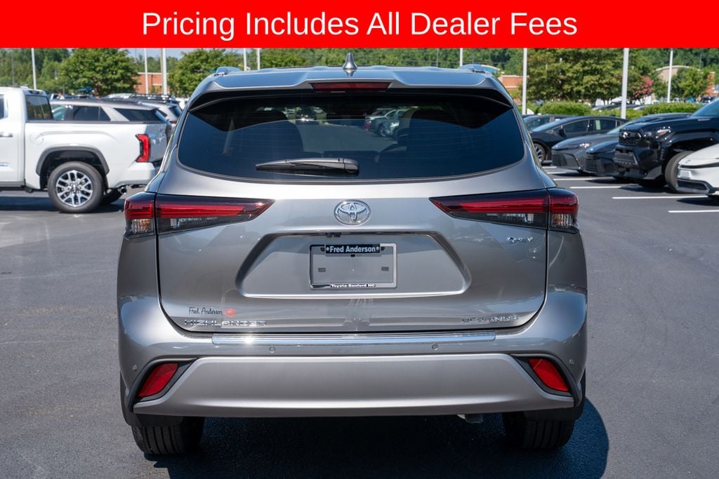 Used 2026 Toyota Highlander Hybrid Platinum SUV