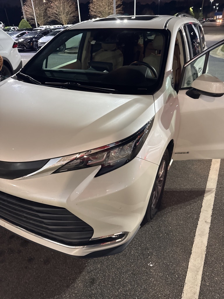 2021 Toyota Sienna Van 