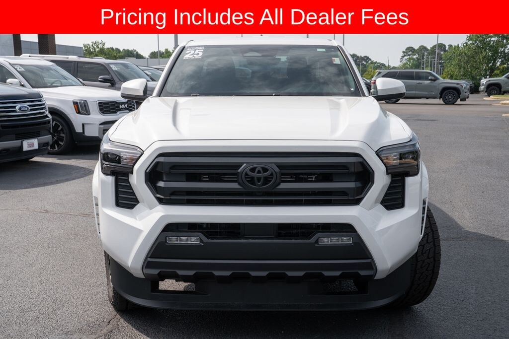 Used 2025 Toyota Tacoma SR5 Truck Double Cab