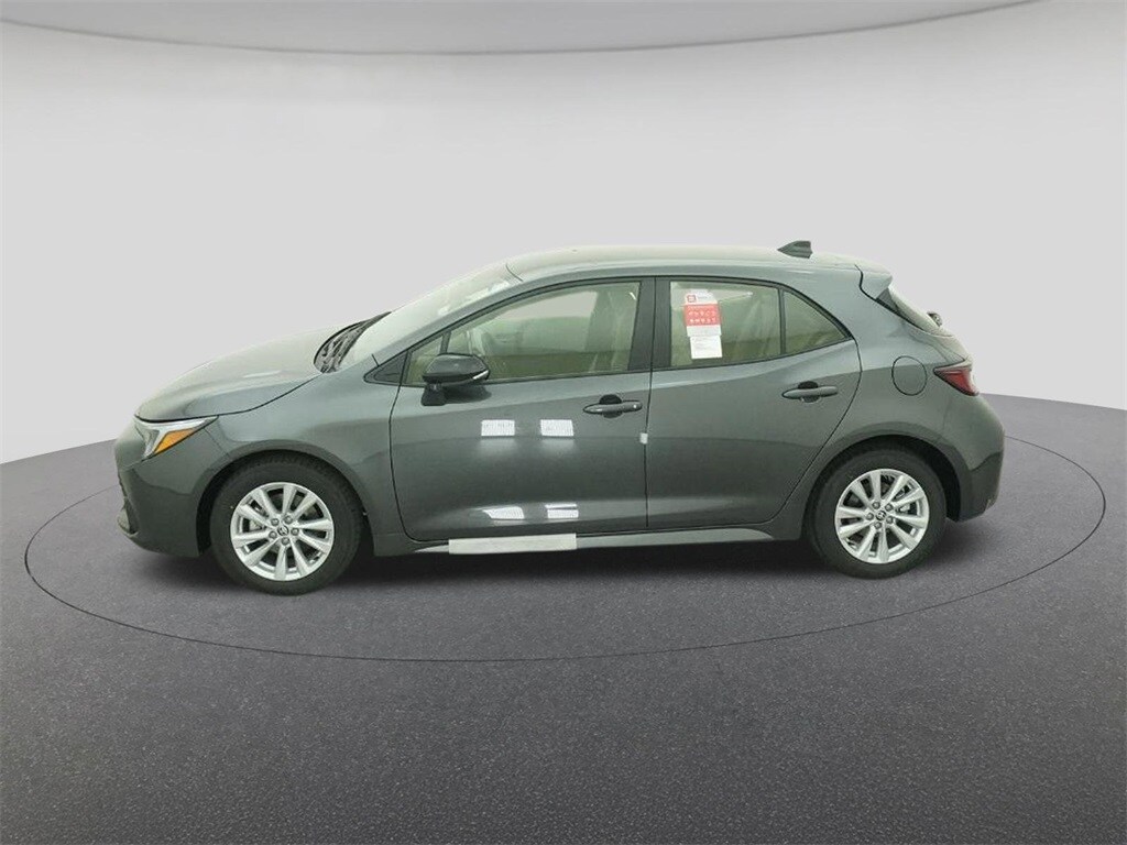 2026 Toyota Corolla SE photo 3