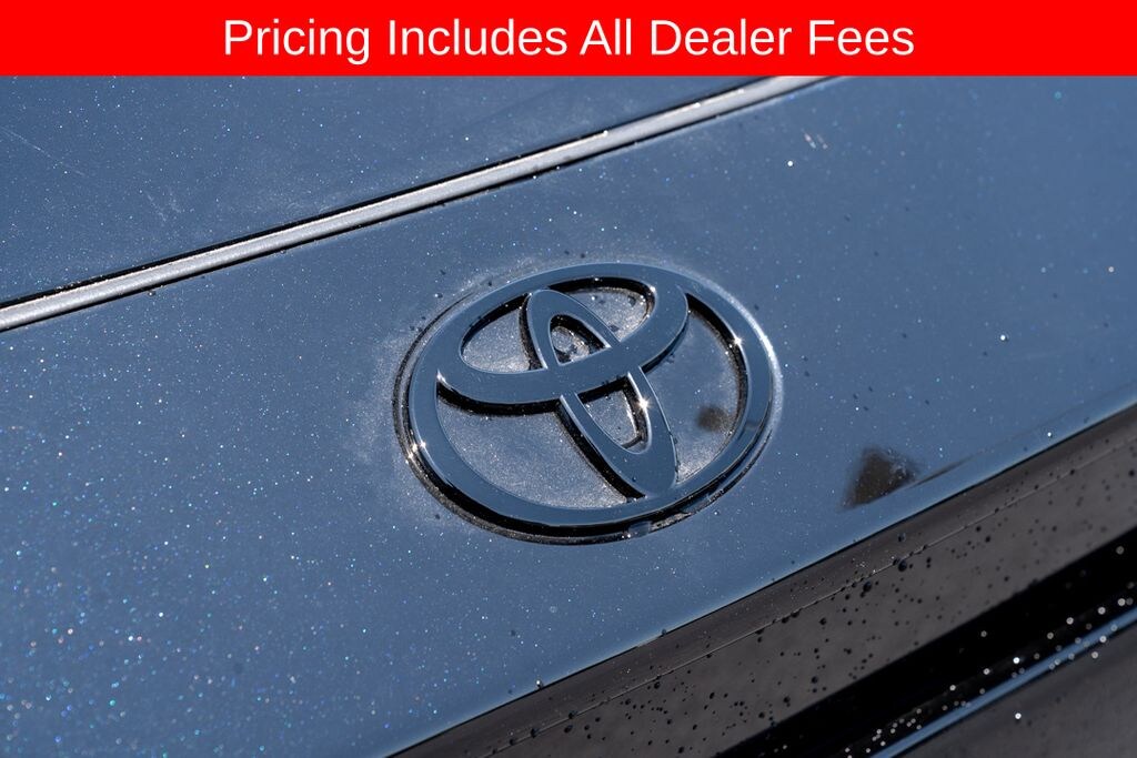 New 2026 Toyota C-HR SE SUV