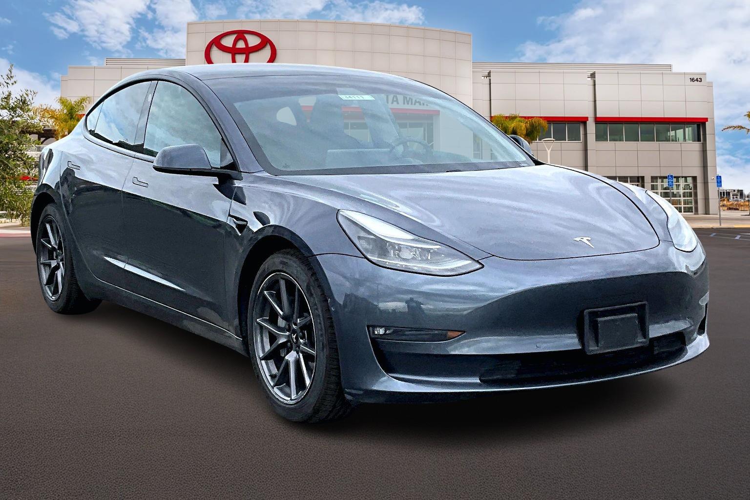 2021 Tesla Model 3 Base's photo