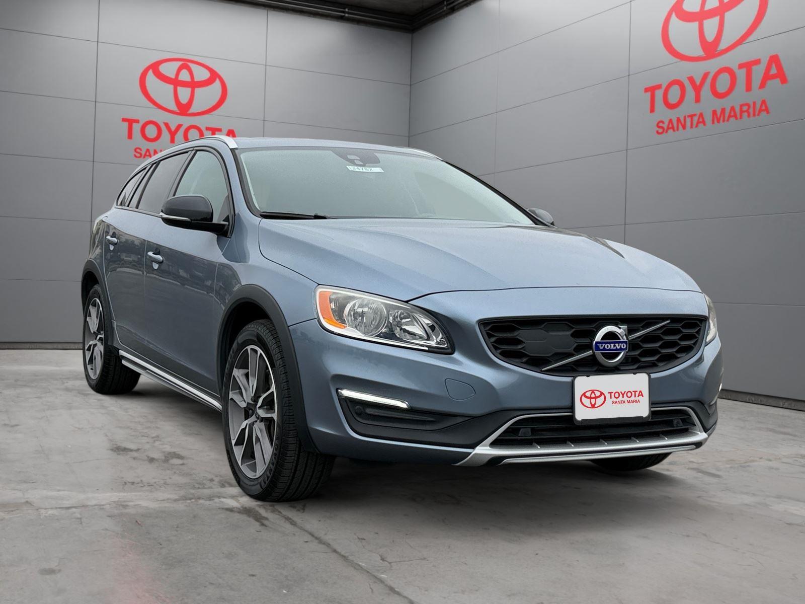 2018 Volvo V60 T5 AWD Cross Country's photo