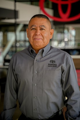 Staff member Ramiro Castillo from ID_1b59ba745b3c