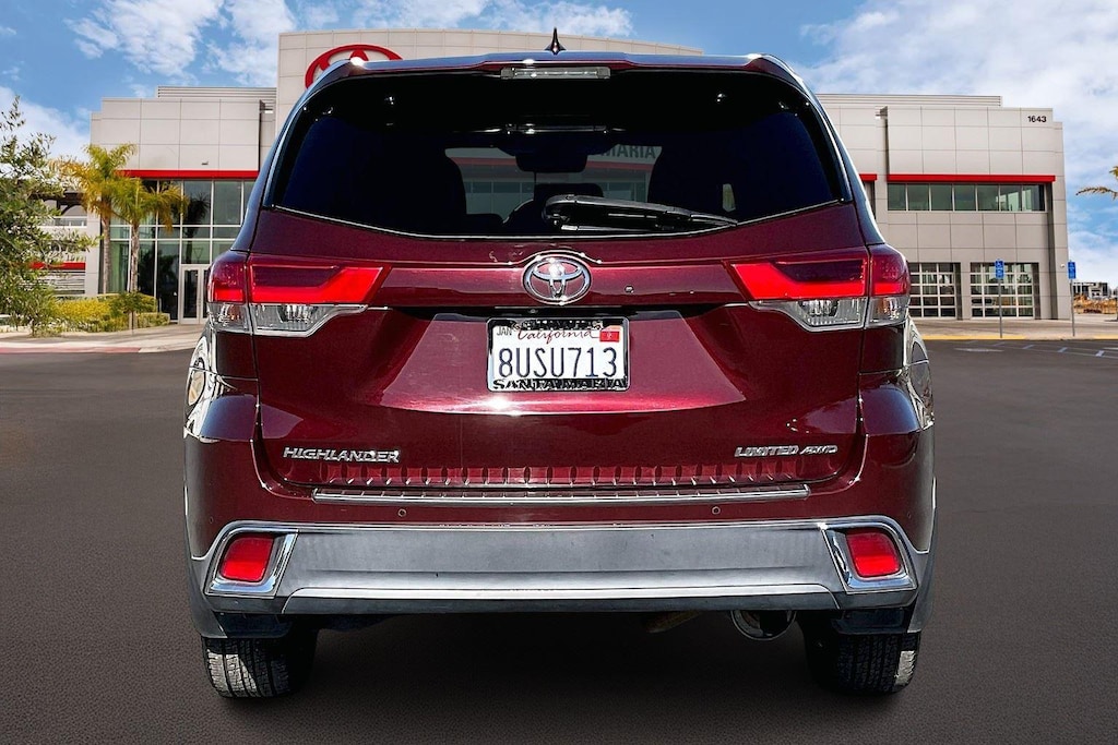 Certified 2018 Toyota Highlander Limited V6 SUV