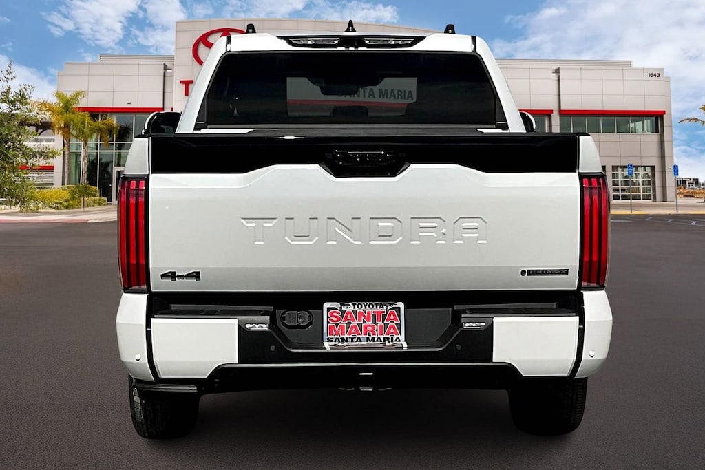 New 2025 Toyota Tundra i-FORCE MAX Platinum PLATINUM CREWMAX 5.5