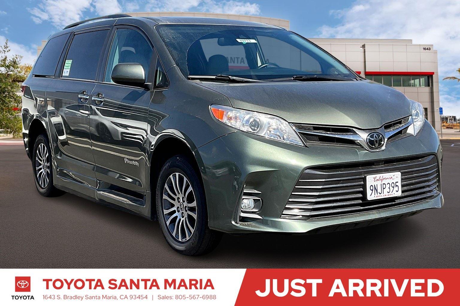 2020 Toyota Sienna Van 