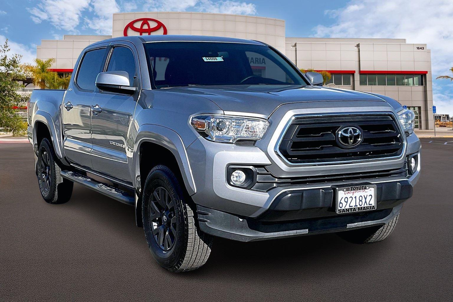 2020 Toyota Tacoma SR5's photo