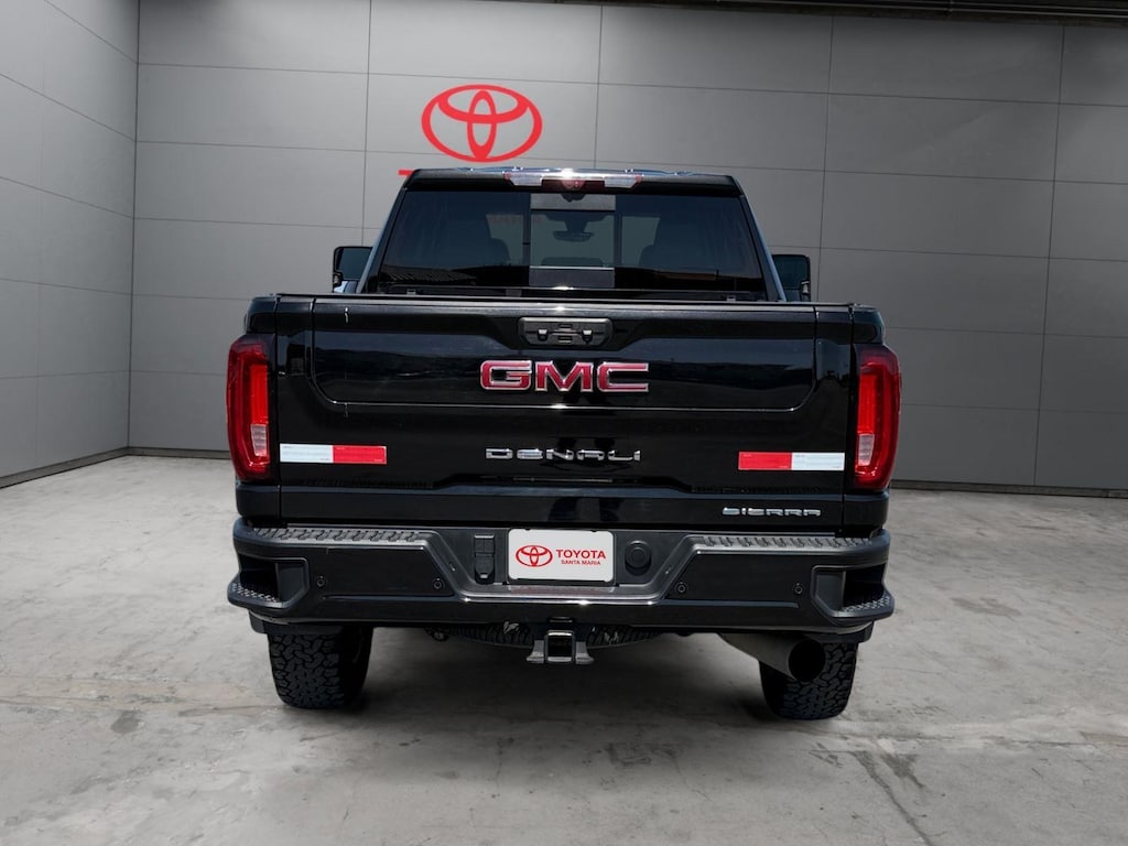 Used 2022 GMC Sierra 2500 HD Denali Truck Crew Cab
