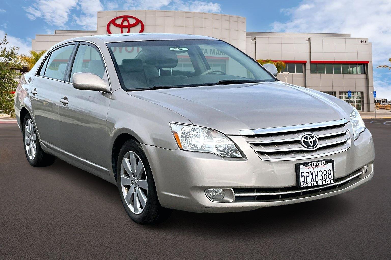2005 Toyota Avalon XLS's photo