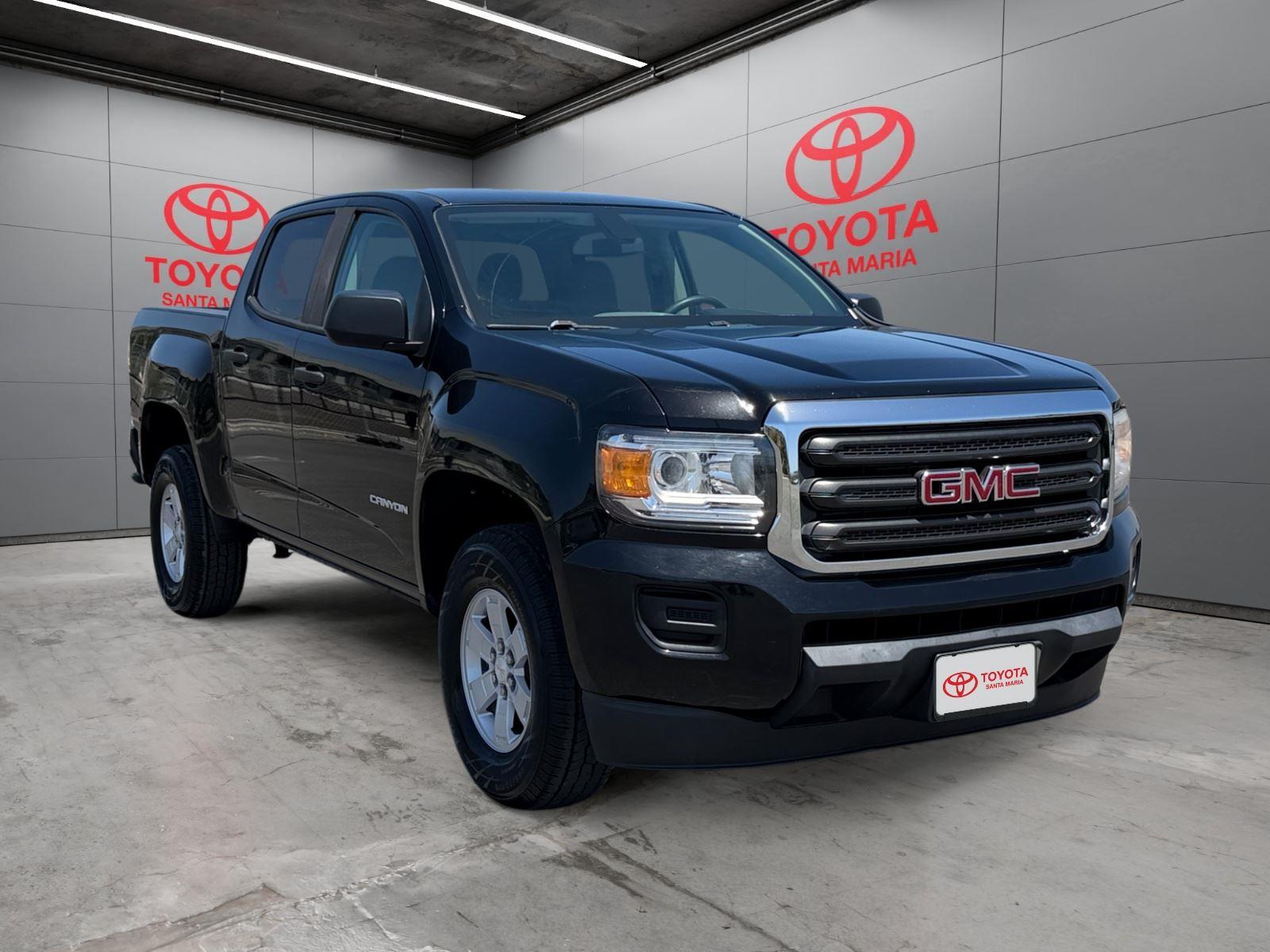 2018 GMC Canyon 2WD Base Crew Cab Short Box's photo