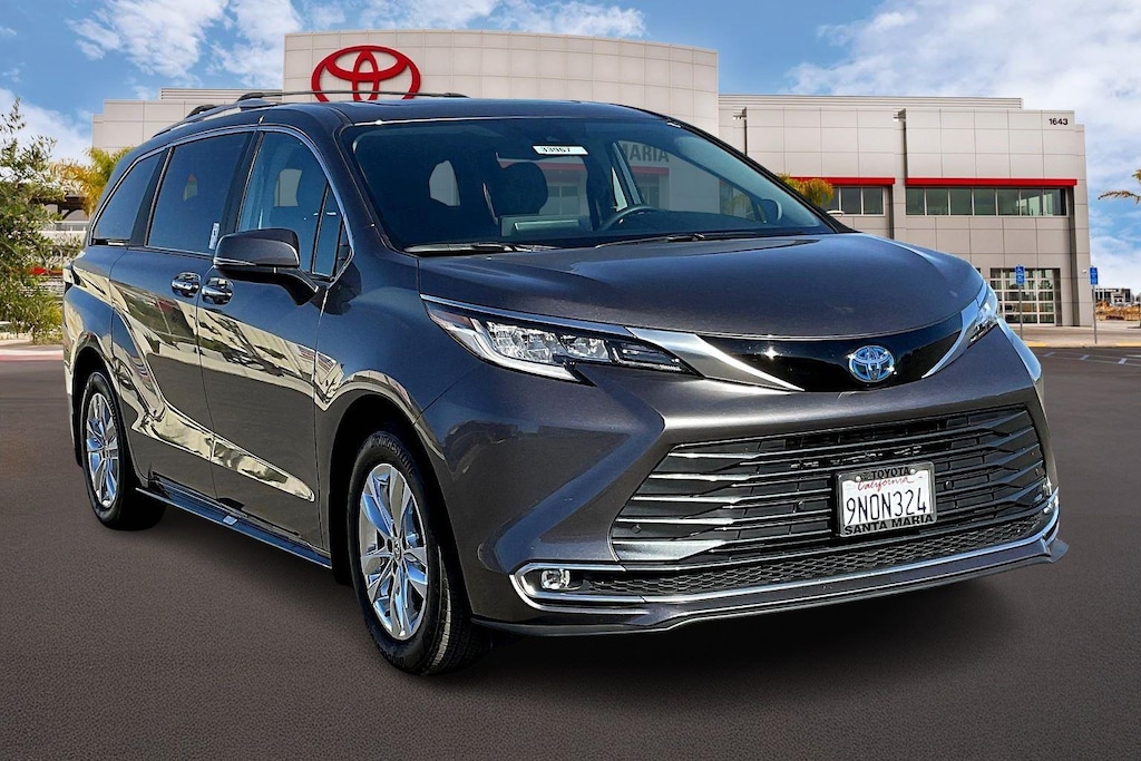Used 2024 Toyota Sienna Limited 7 Passenger Van Passenger Van
