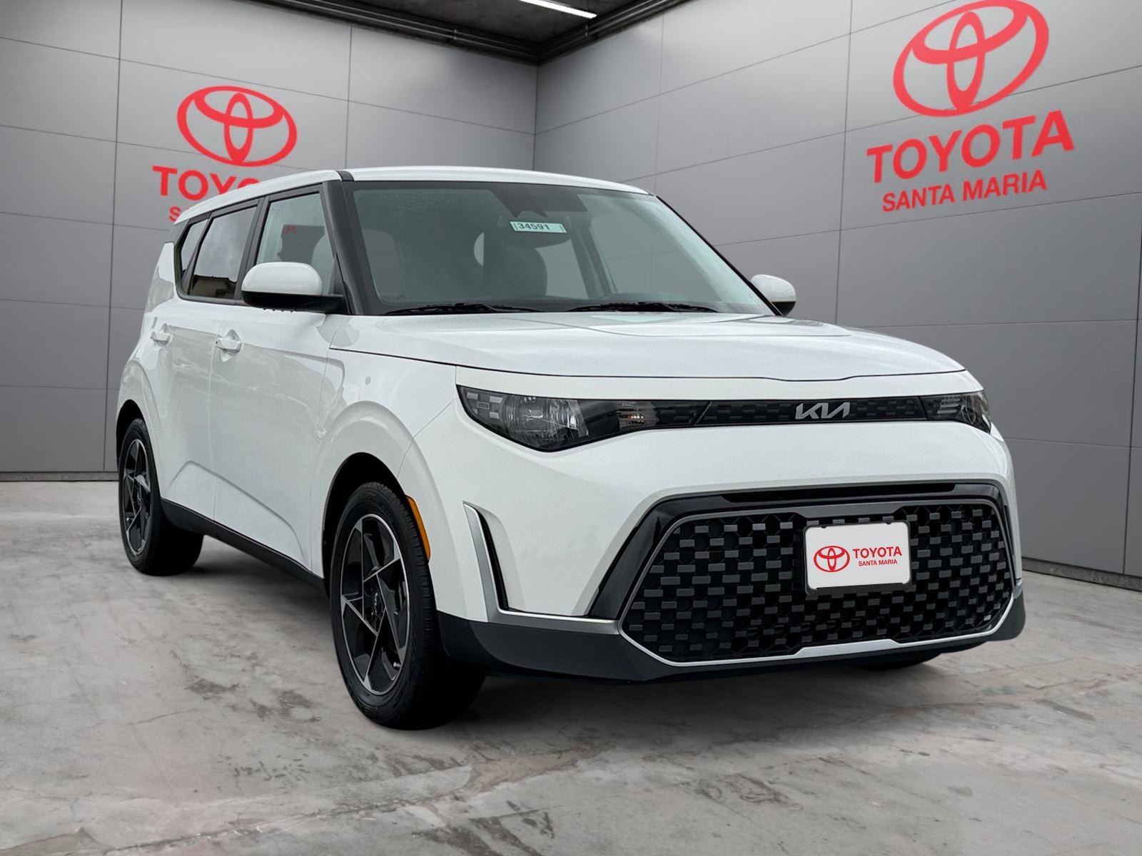 2024 Kia Soul 2.0L EX 6 IVT's photo