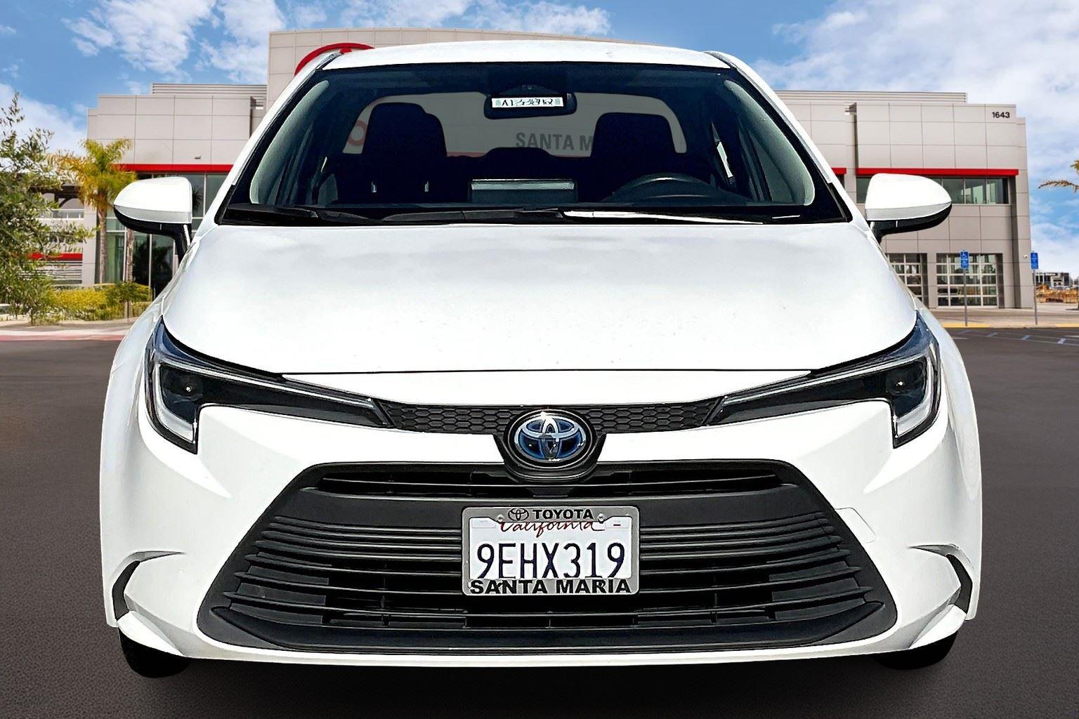 2023 Toyota Corolla SE XLE photo 3