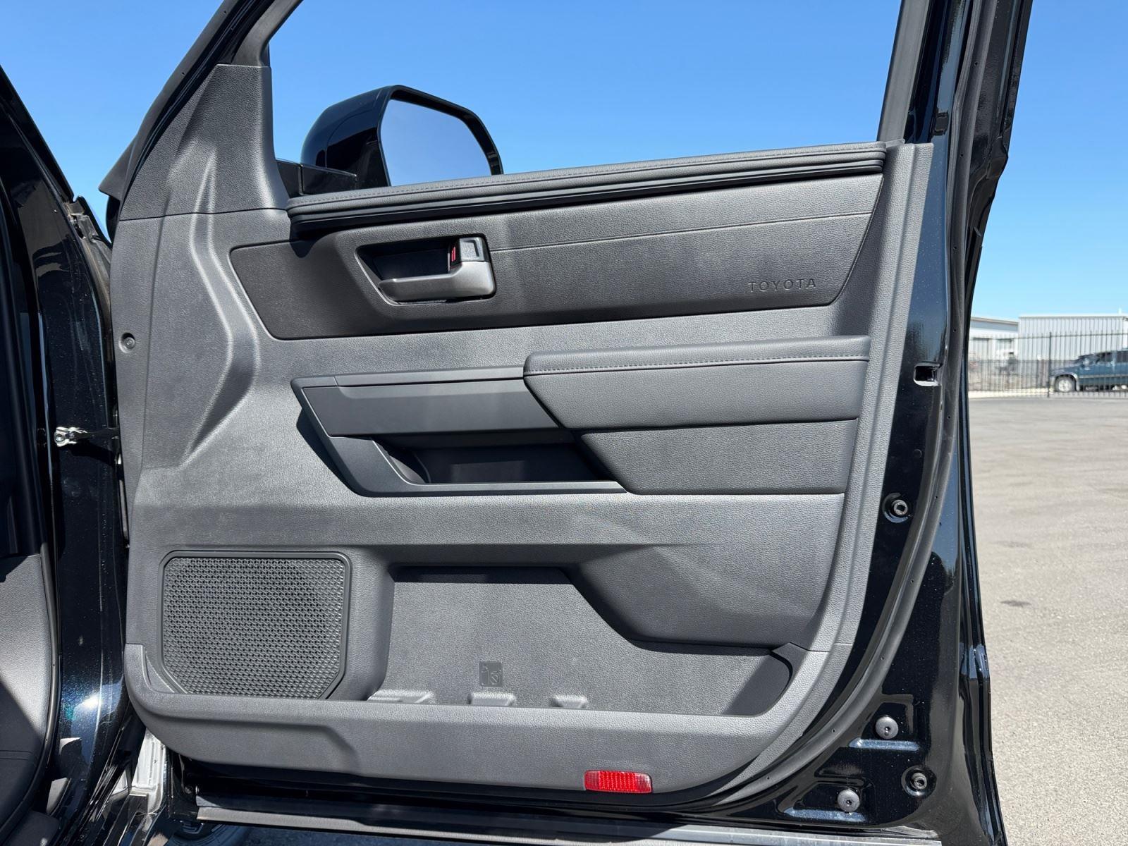2026 Toyota Tundra SR5 - Photo 16