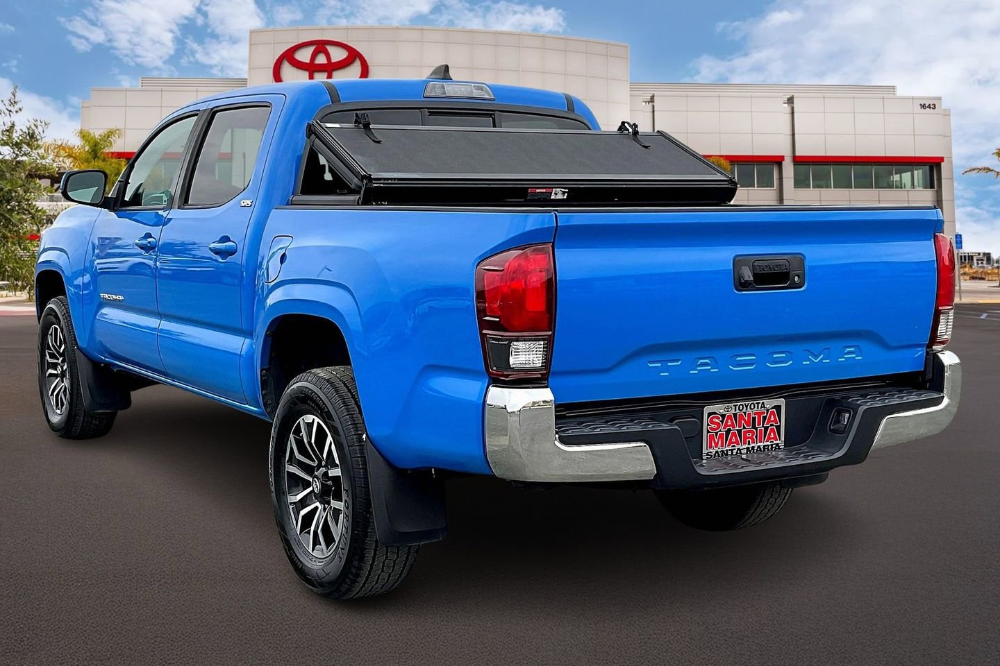 2020 Toyota Tacoma SR5 photo 2