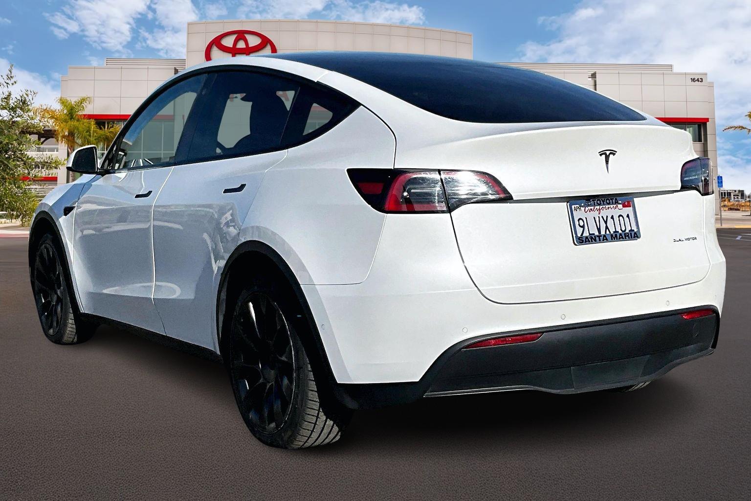 Used 2022 Tesla Model Y Long Range with VIN 7SAYGDEE1NF387468 for sale in Santa Maria, CA