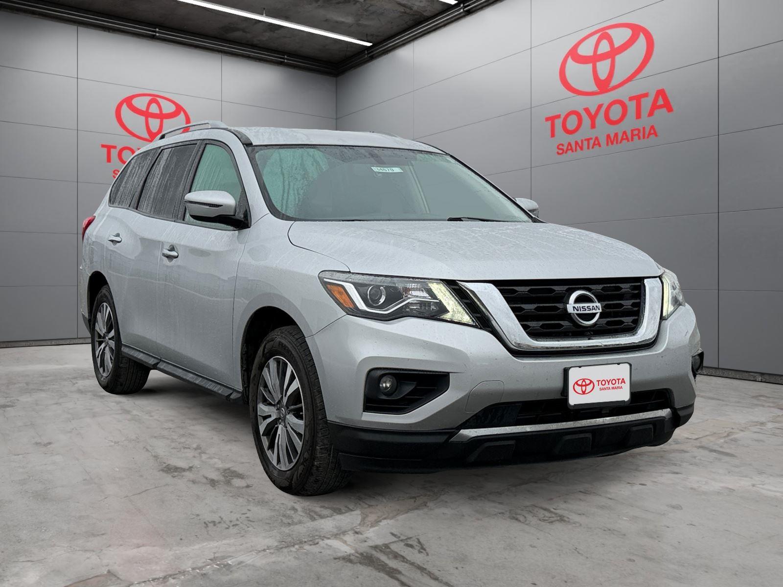 2018 Nissan Pathfinder SV 2WD's photo