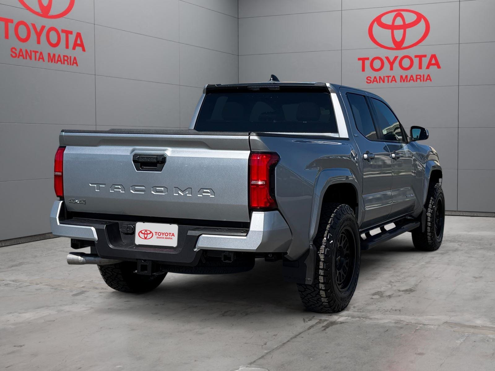 2026 Toyota Tacoma SR5 - Photo 10