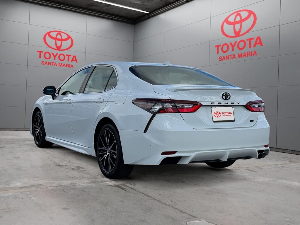 Used 2024 Toyota Camry SE Sedan