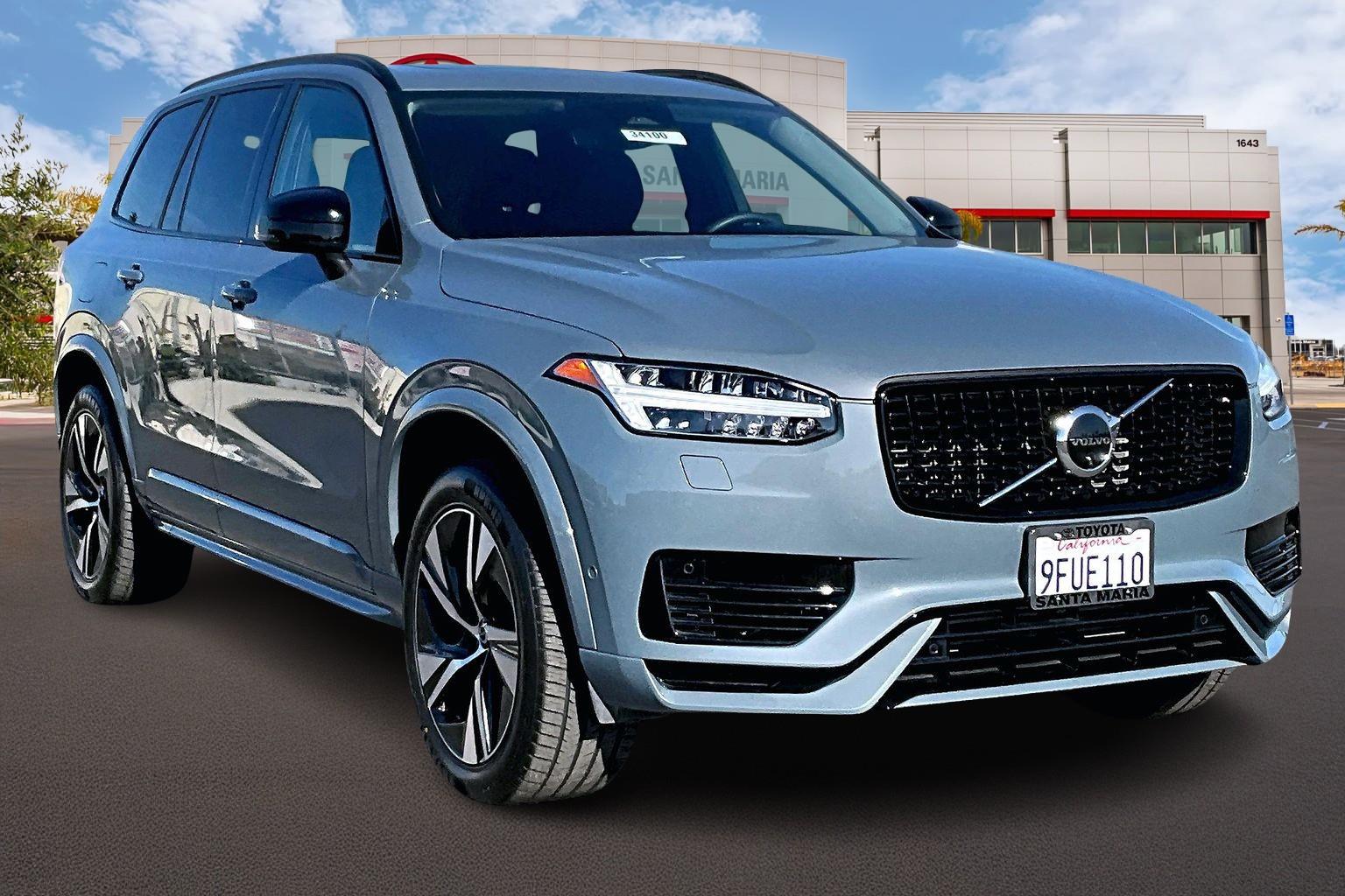 2023 Volvo XC90 Plus's photo
