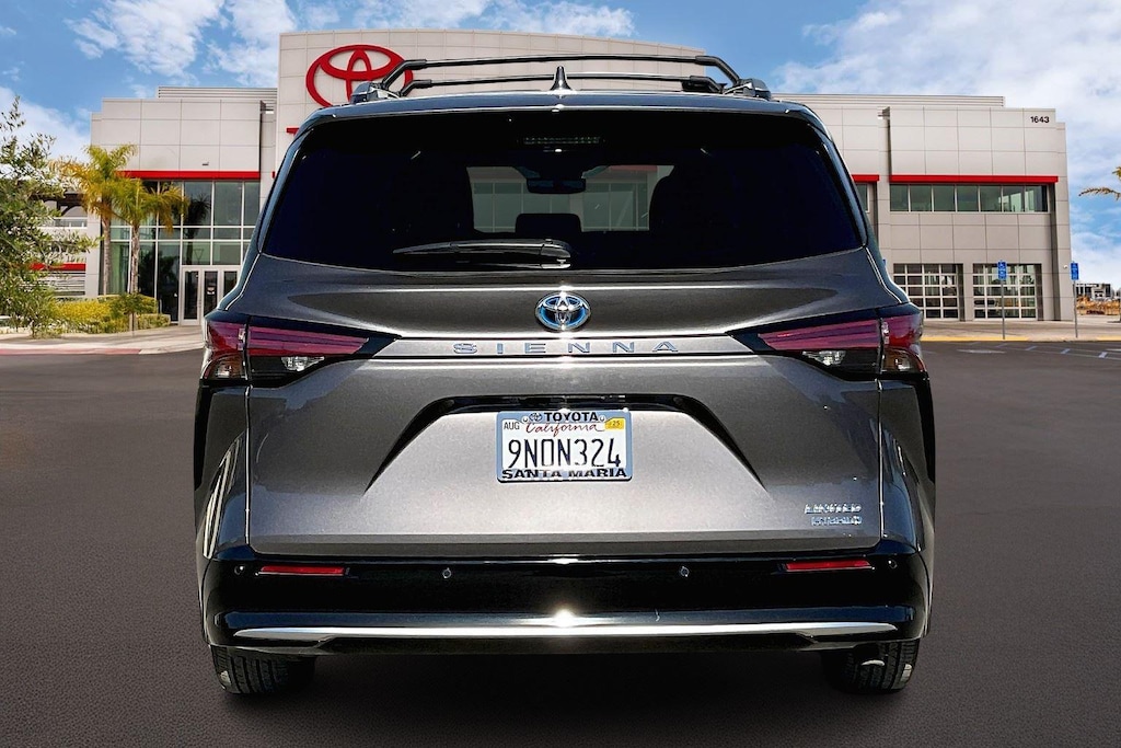 Used 2024 Toyota Sienna Limited 7 Passenger Van Passenger Van