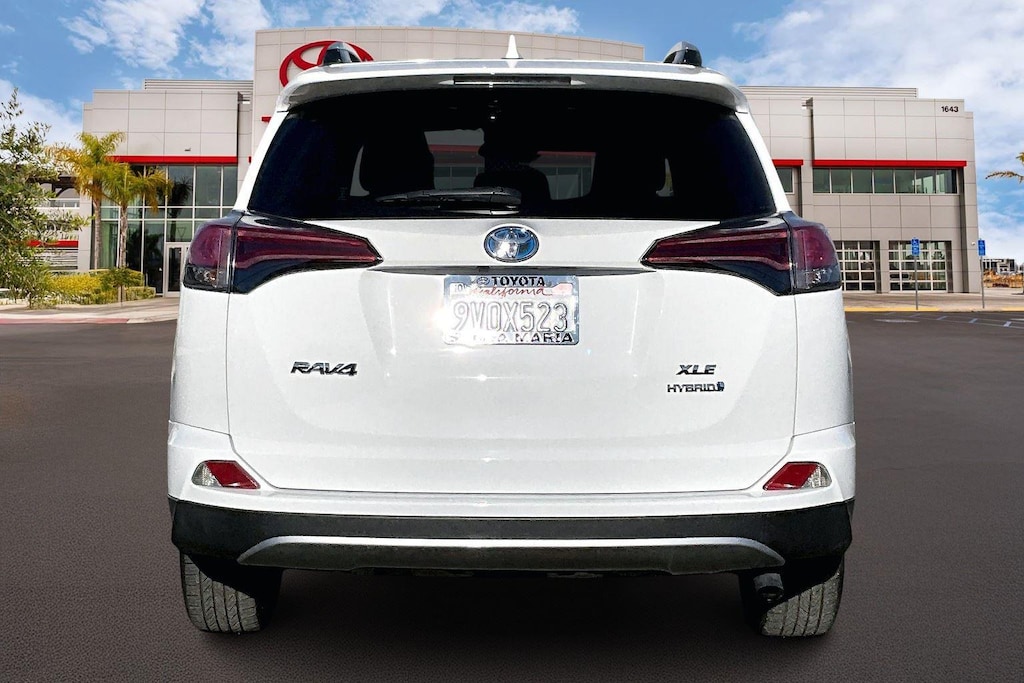 Used 2016 Toyota RAV4 Hybrid XLE SUV