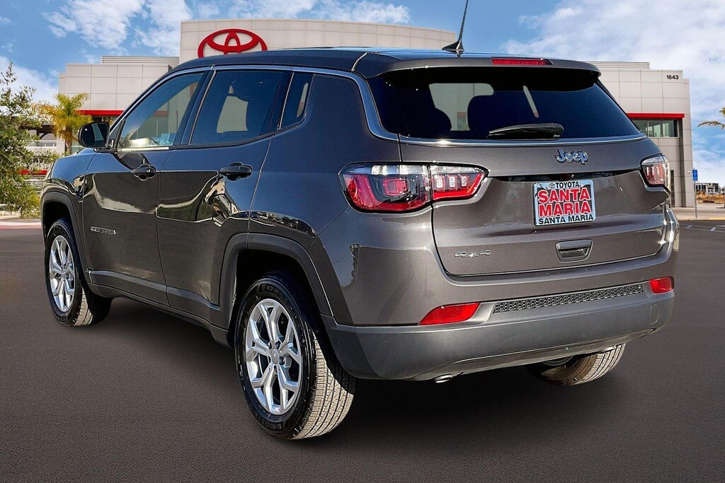 Used 2024 Jeep Compass Sport SUV