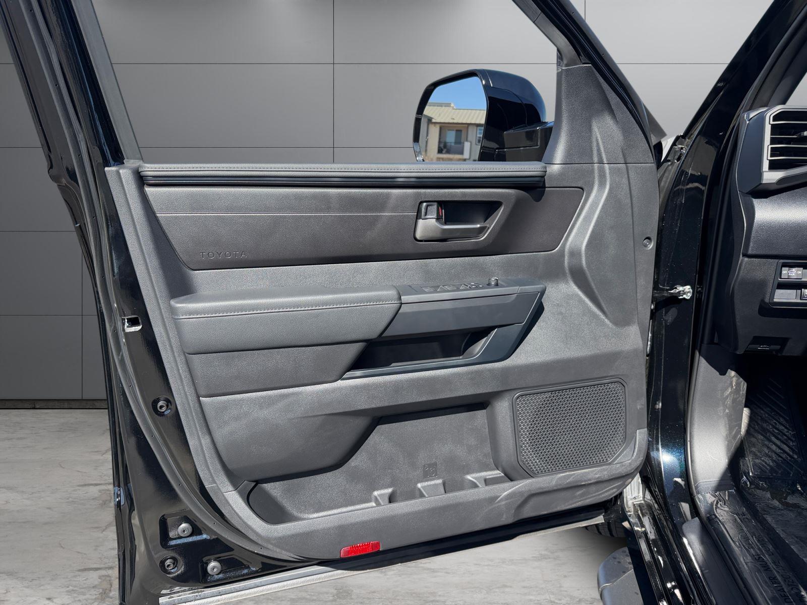 2026 Toyota Tundra SR5 - Photo 15