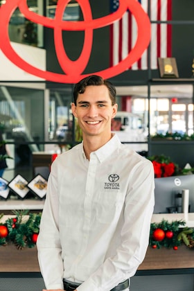 Staff member Skyler Karstetter from ID_87227e1a1399