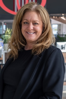 Staff member Jean Koenig from ID_ca324d691ae5