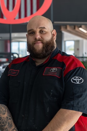 Staff member Juan Valdovinos from ID_389cf0c385f2