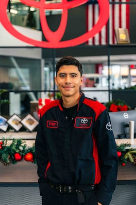 Staff member Edgar Olayo from ID_389cf0c385f2