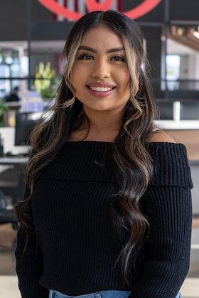 Staff member Jaquelin Santiago from ID_ca324d691ae5