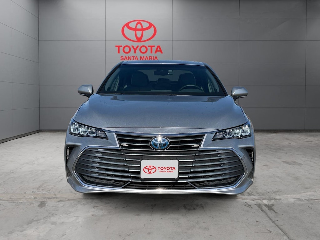 Used 2020 Toyota Avalon Hybrid XLE Sedan