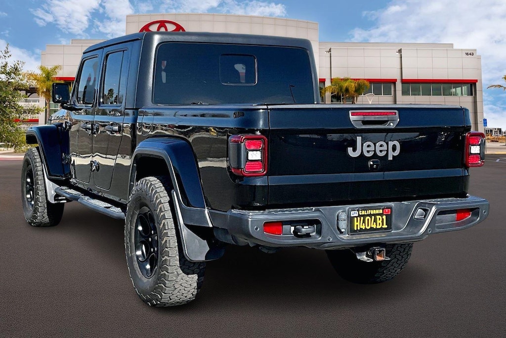 Used 2021 Jeep Gladiator Sport Truck Crew Cab
