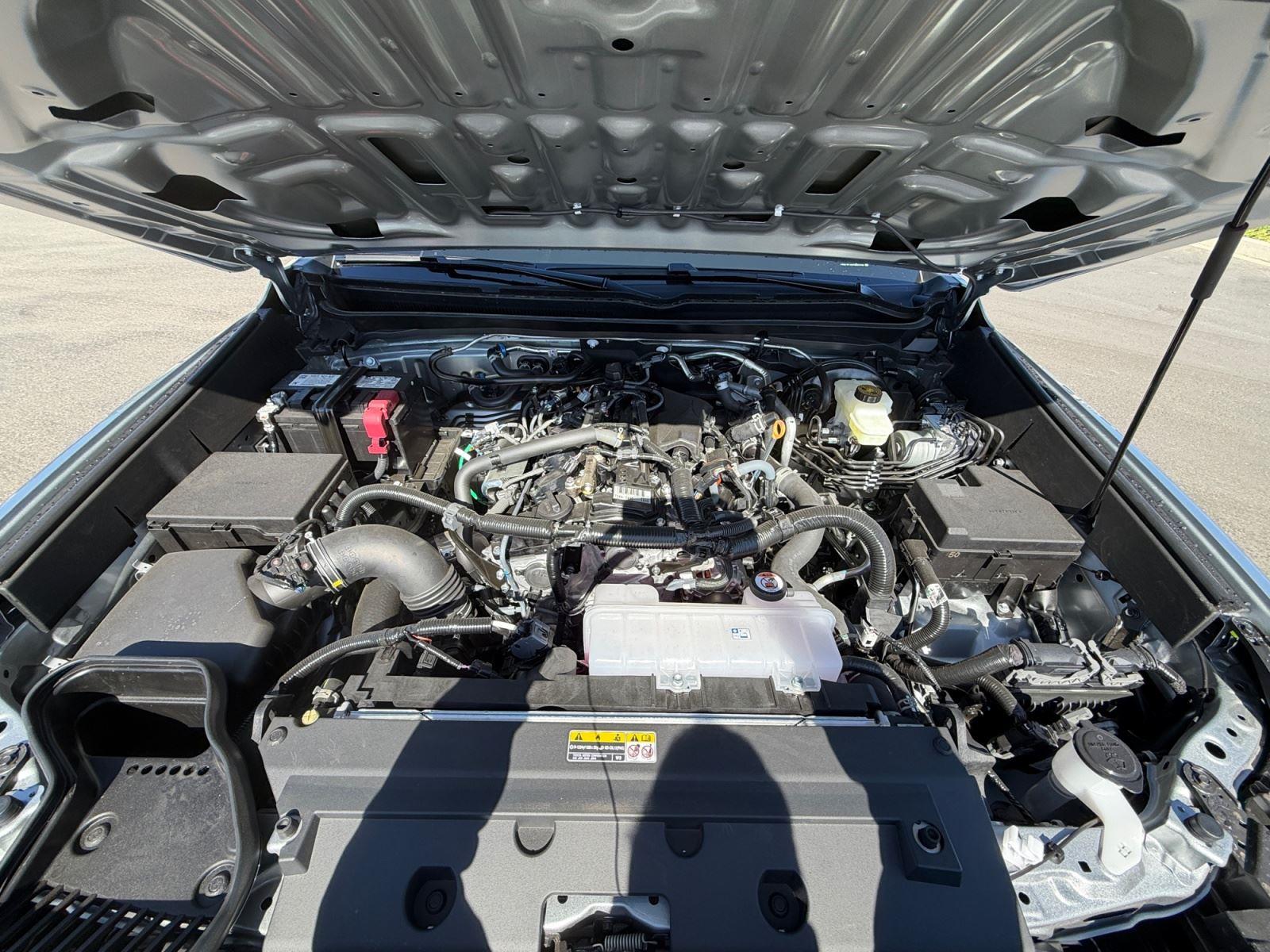 2026 Toyota Tacoma SR5 - Photo 23