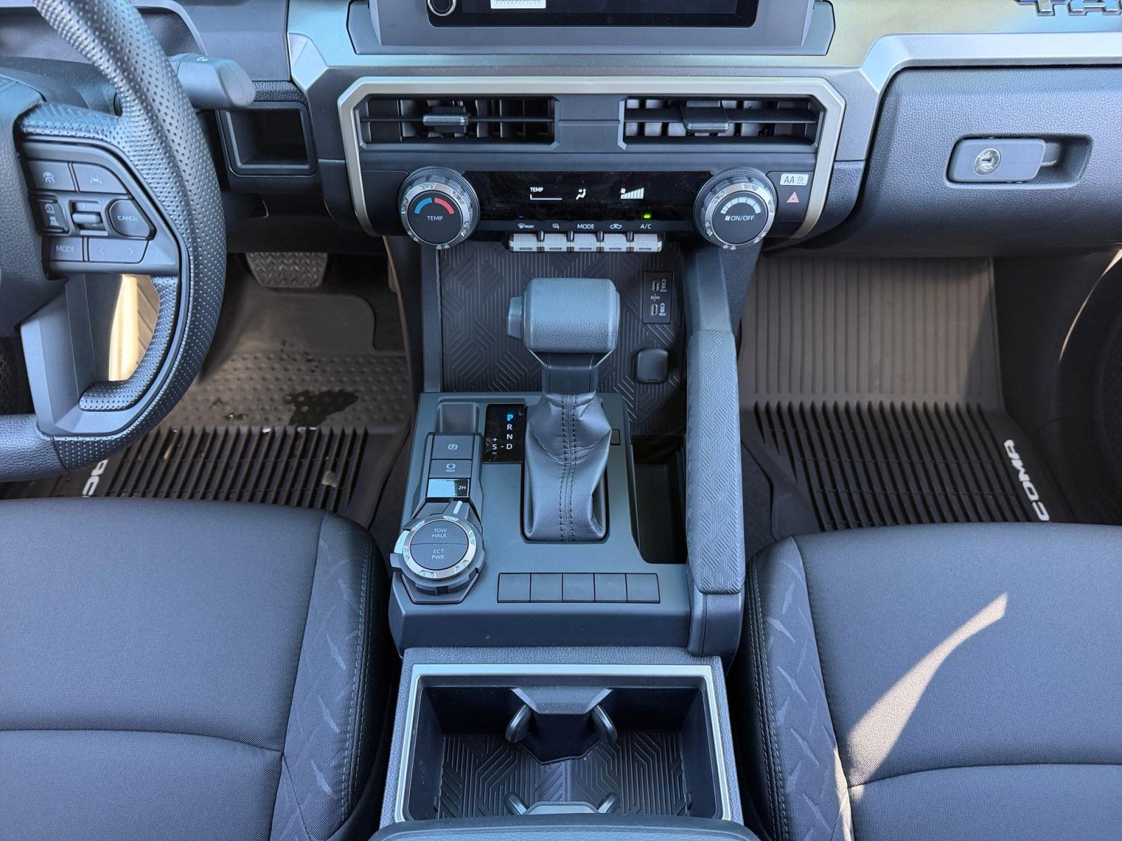 2026 Toyota Tacoma SR5 - Photo 11