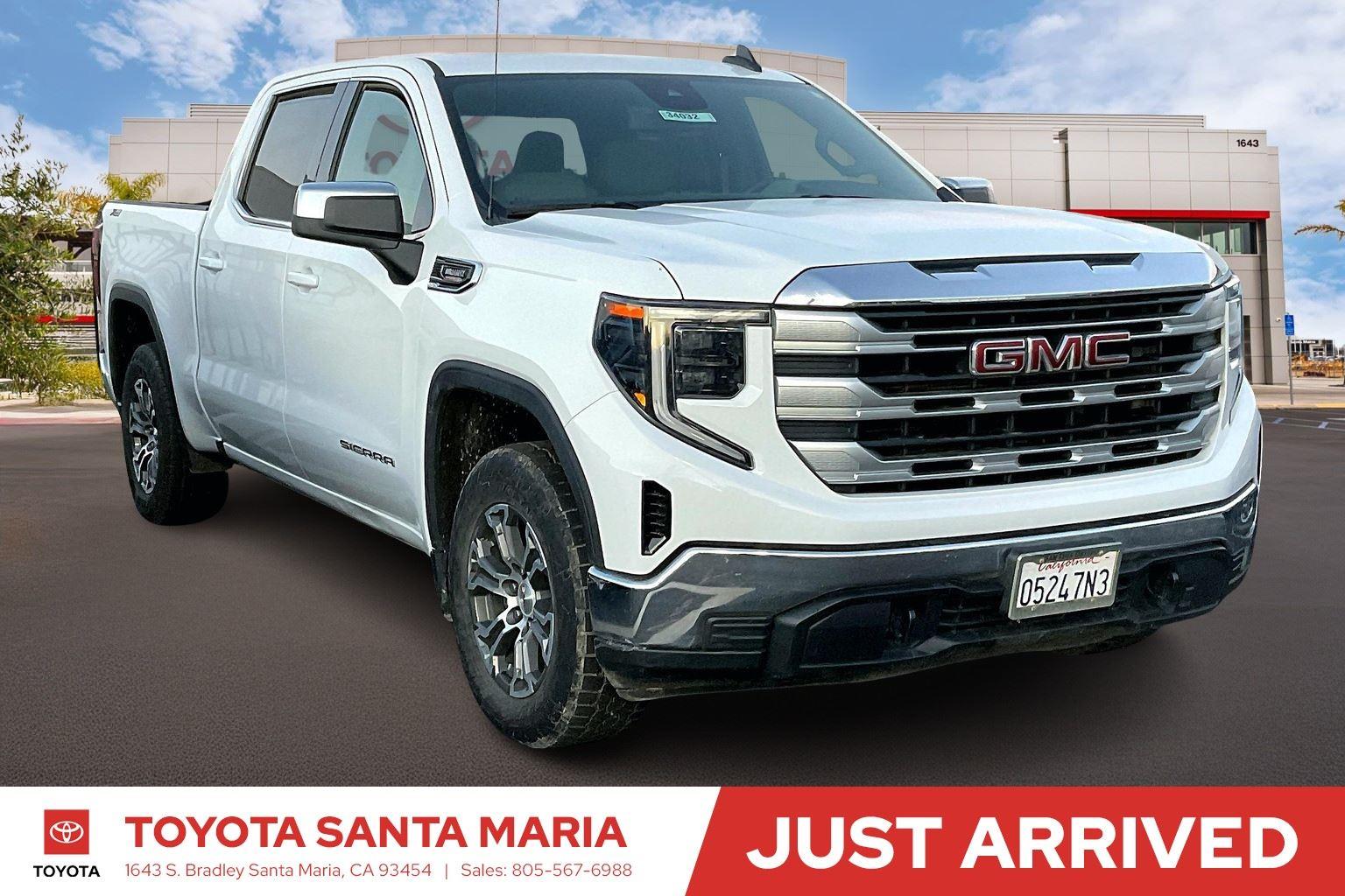 2022 GMC Sierra 1500 SLE's photo