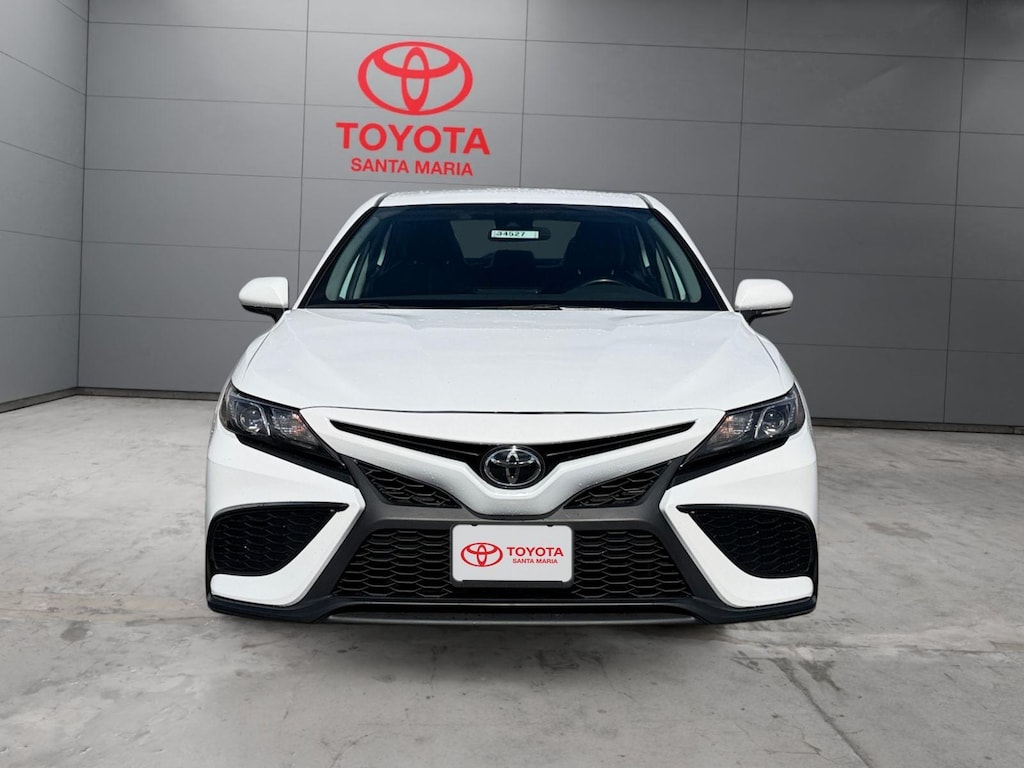 Used 2024 Toyota Camry SE Sedan