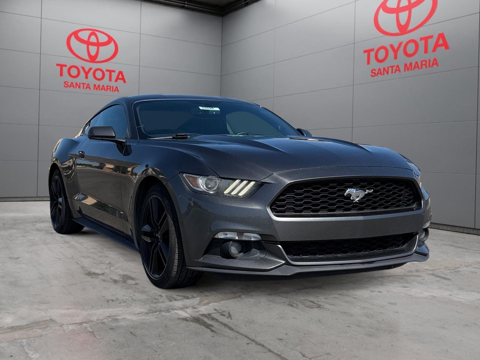2017 Ford Mustang EcoBoost Coupe's photo