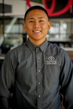 Staff member Jayson Pimentel from ID_389cf0c385f2