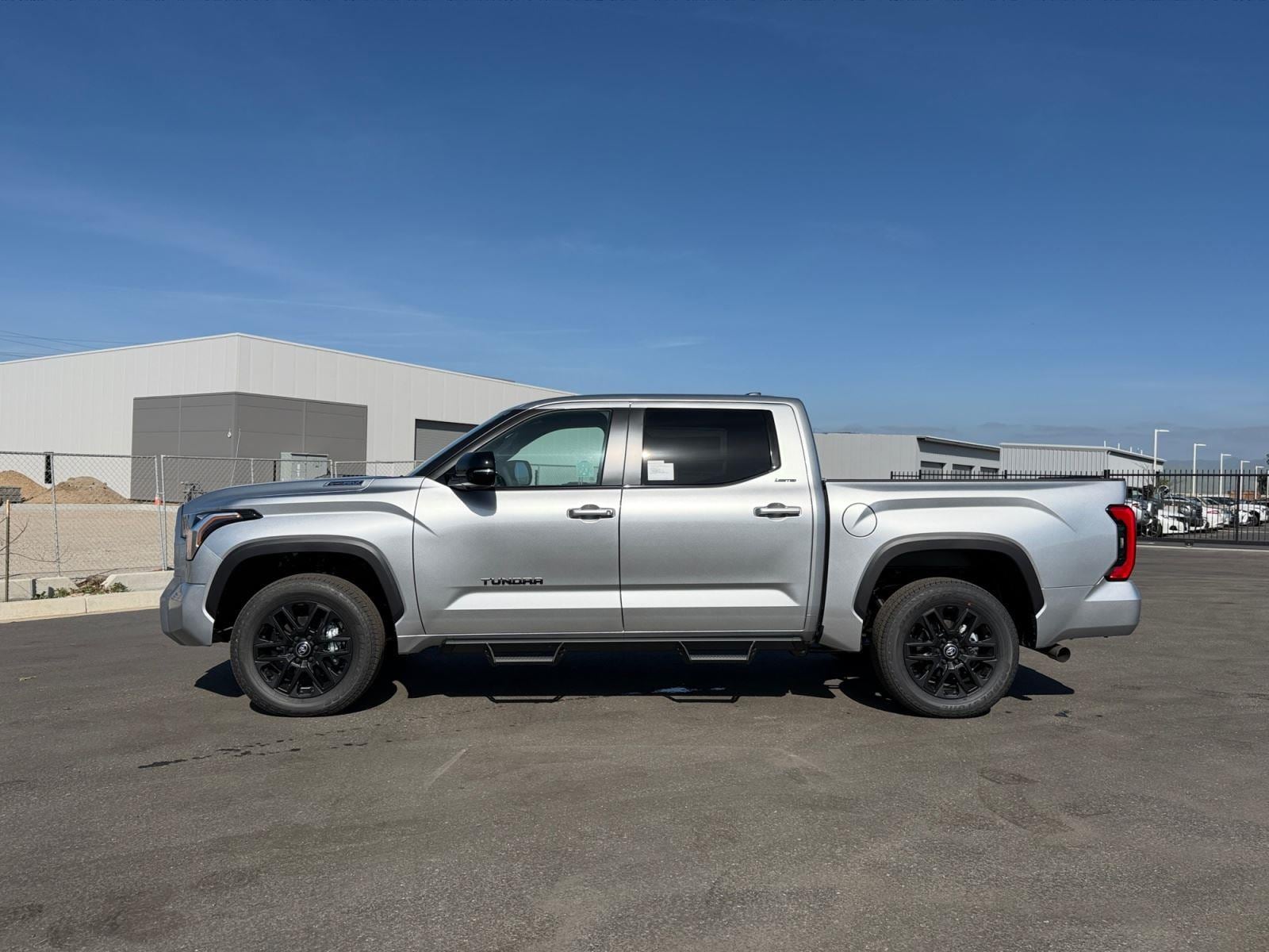 2026 Toyota Tundra Limited - Photo 18