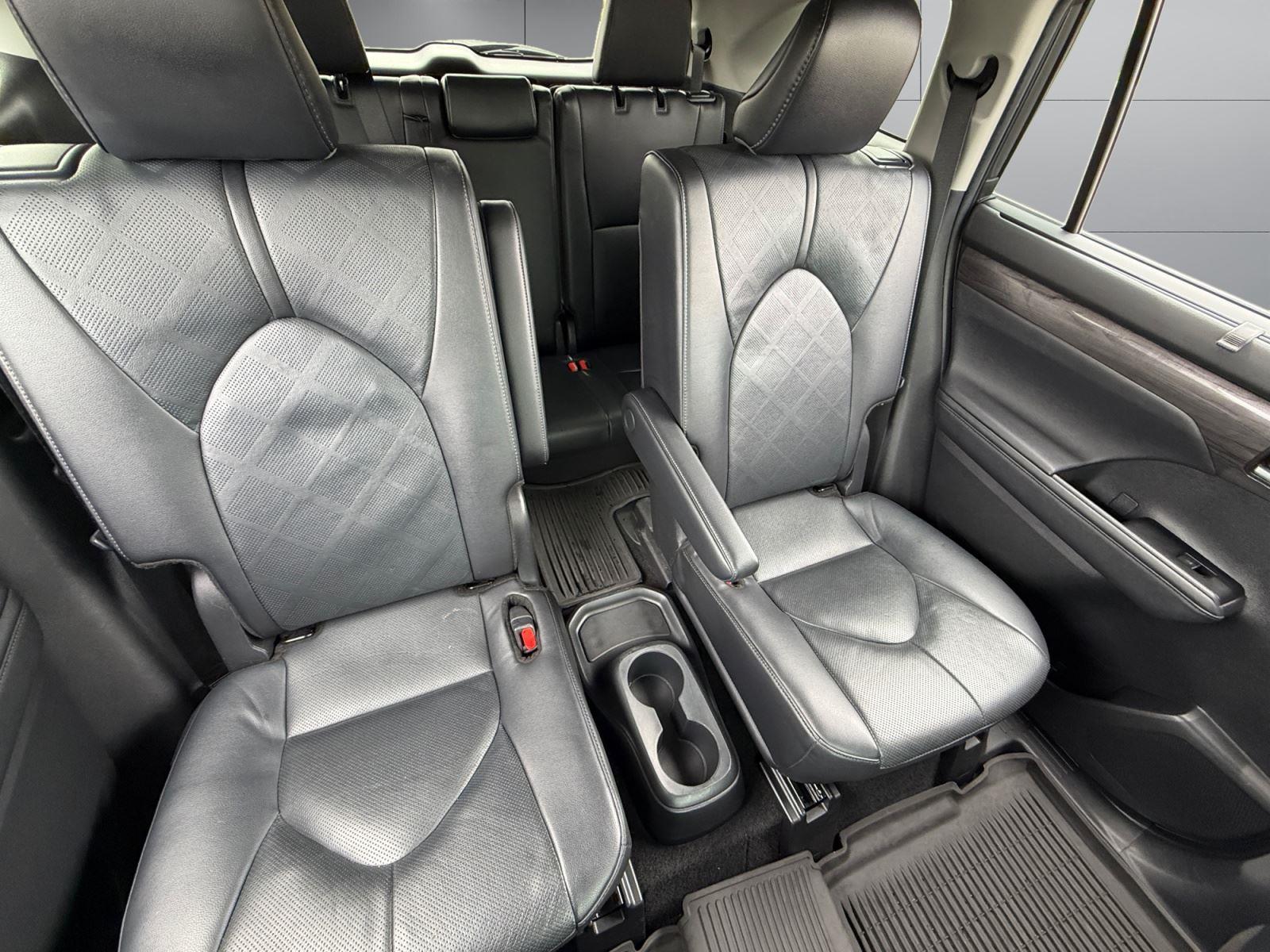 2024 Toyota Highlander Platinum - Photo 20