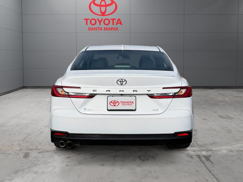 Used 2026 Toyota Camry SE Sedan