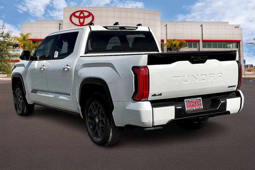 New 2025 Toyota Tundra i-FORCE MAX Platinum PLATINUM CREWMAX 5.5